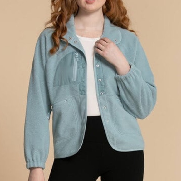 New with tags, Ricki's cozy fleece jacket, Medium, beautiful blue, warm and cozy - Picture 2 of 8